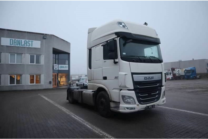 DAF XF 460 EURO 6 - Тягач: фото 2 DAF XF 460 EURO 6 - Тягач: фото 2