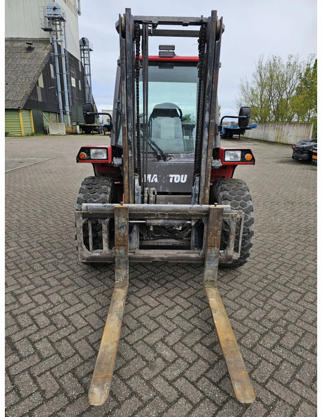 Manitou M 30-2 4ST3B - Навантажувач підвищеної прохідності: фото 3 Manitou M 30-2 4ST3B - Навантажувач підвищеної прохідності: фото 3