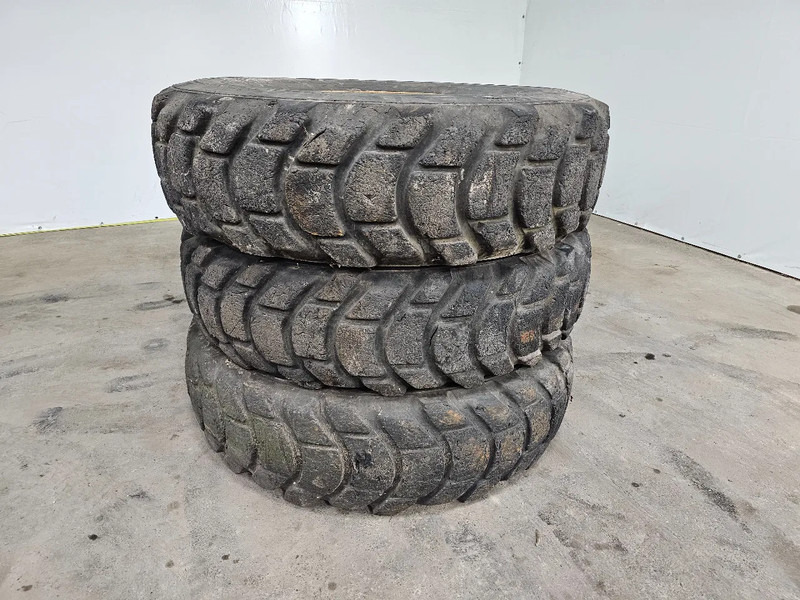 Michelin 18.00-33 - Шина в категорії Вантажівки: фото 1 Michelin 18.00-33 - Шина в категорії Вантажівки: фото 1