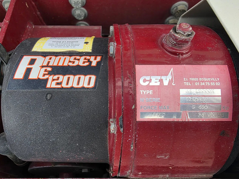 Пожежна машина Renault Midliner 210 M210 - 40BCA230: фото 15 Пожежна машина Renault Midliner 210 M210 - 40BCA230: фото 15