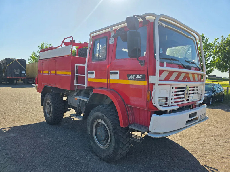 Renault Midliner 210 M210 - Пожежна машина: фото 3 Renault Midliner 210 M210 - Пожежна машина: фото 3