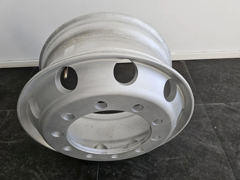 Alcoa 22.5 x 9.00 (200 Pieces in stock) - Колісний диск в категорії Вантажівки: фото 3 Alcoa 22.5 x 9.00 (200 Pieces in stock) - Колісний диск в категорії Вантажівки: фото 3