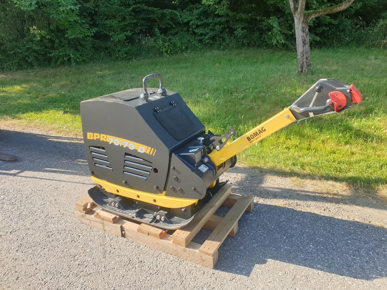 BOMAG BPR 70/70 D - Віброплита: фото 3 BOMAG BPR 70/70 D - Віброплита: фото 3