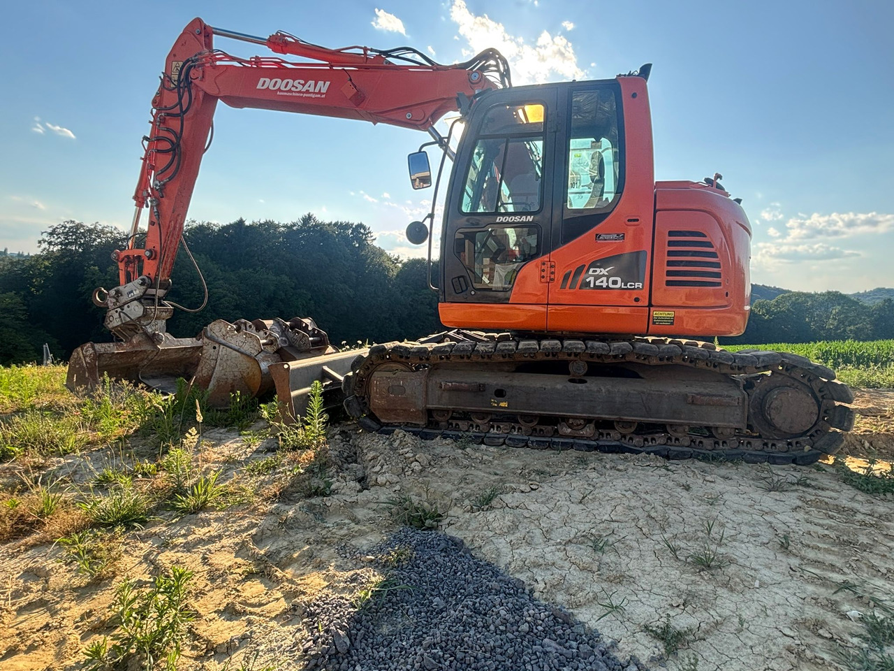 DOOSAN DX 140 LCR-3 - Гусеничний екскаватор: фото 4 DOOSAN DX 140 LCR-3 - Гусеничний екскаватор: фото 4
