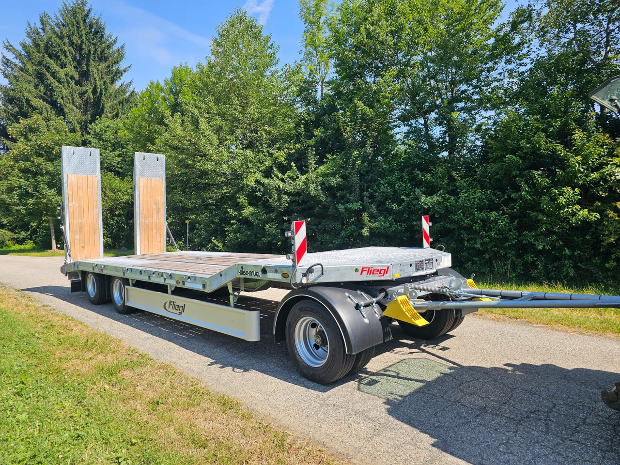 FLIEGL DTS-S 300 - Низькорамна платформа причіп: фото 3 FLIEGL DTS-S 300 - Низькорамна платформа причіп: фото 3