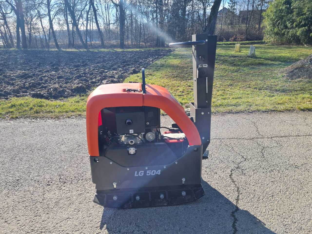 Husqvarna LG 504 - Віброплита: фото 2 Husqvarna LG 504 - Віброплита: фото 2