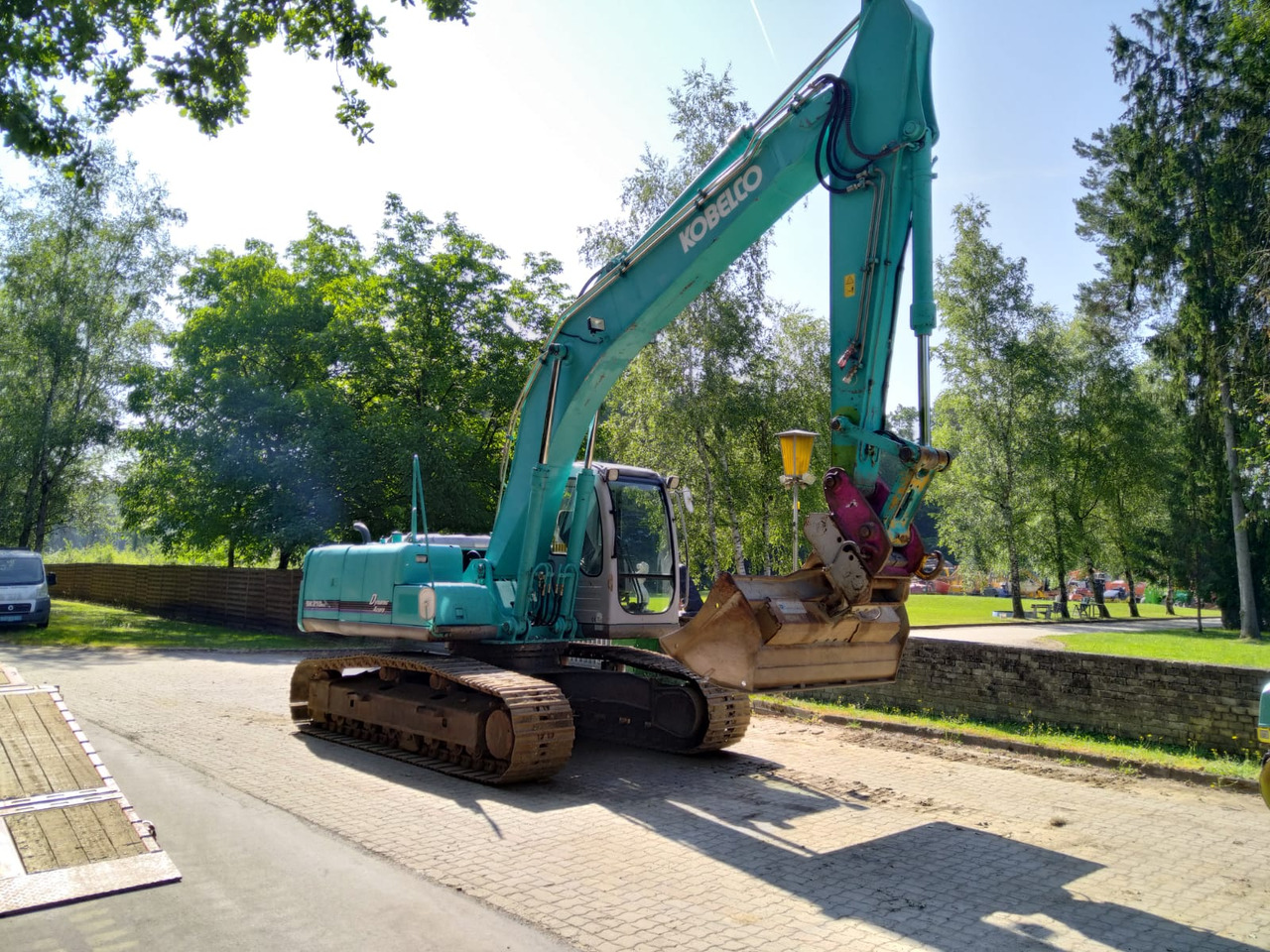 KOBELCO SK 210 NLC-6E - Гусеничний екскаватор: фото 2 KOBELCO SK 210 NLC-6E - Гусеничний екскаватор: фото 2