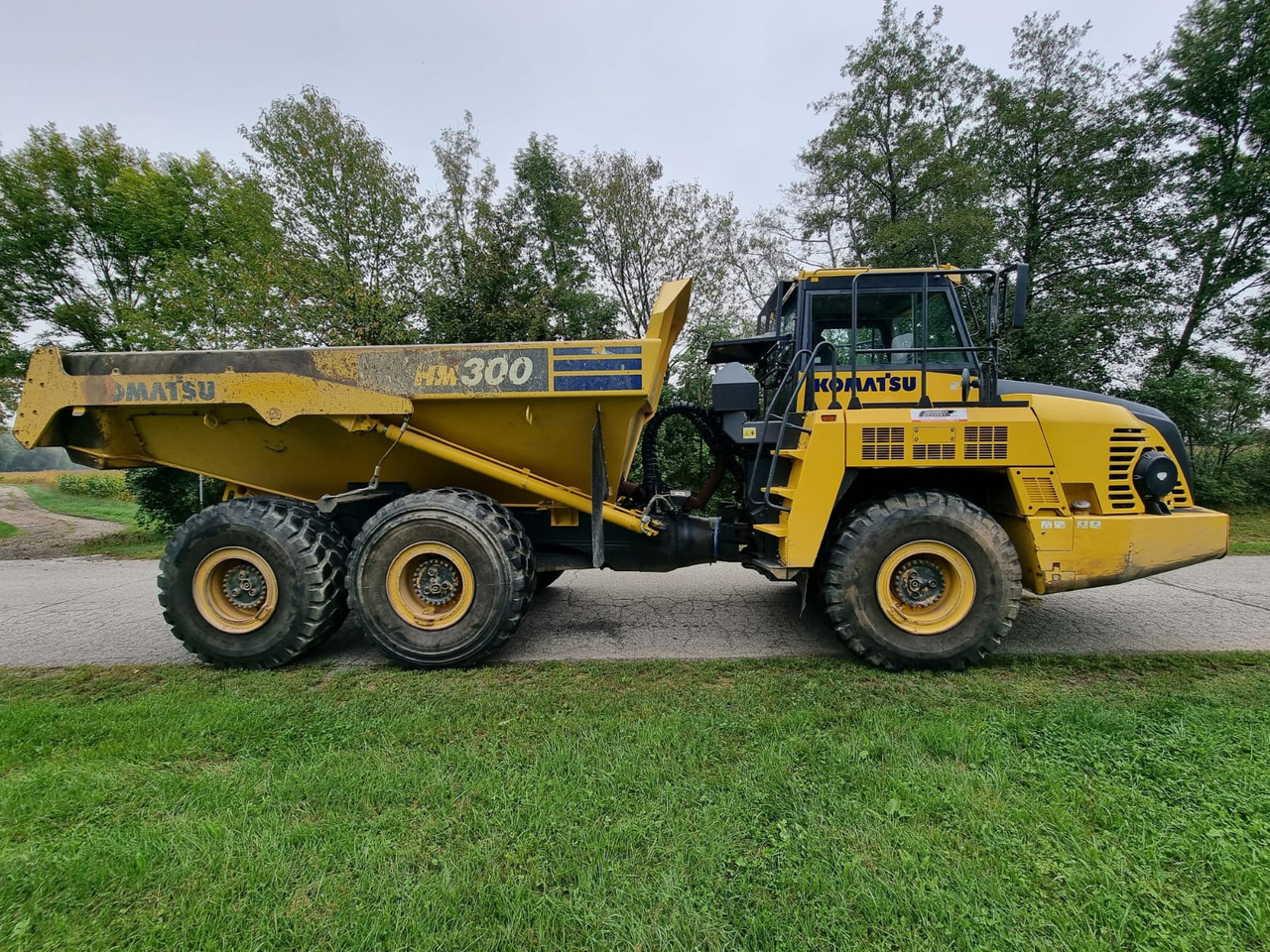 KOMATSU HM 300-5EO - Кар'єрний самоскид: фото 2 KOMATSU HM 300-5EO - Кар'єрний самоскид: фото 2