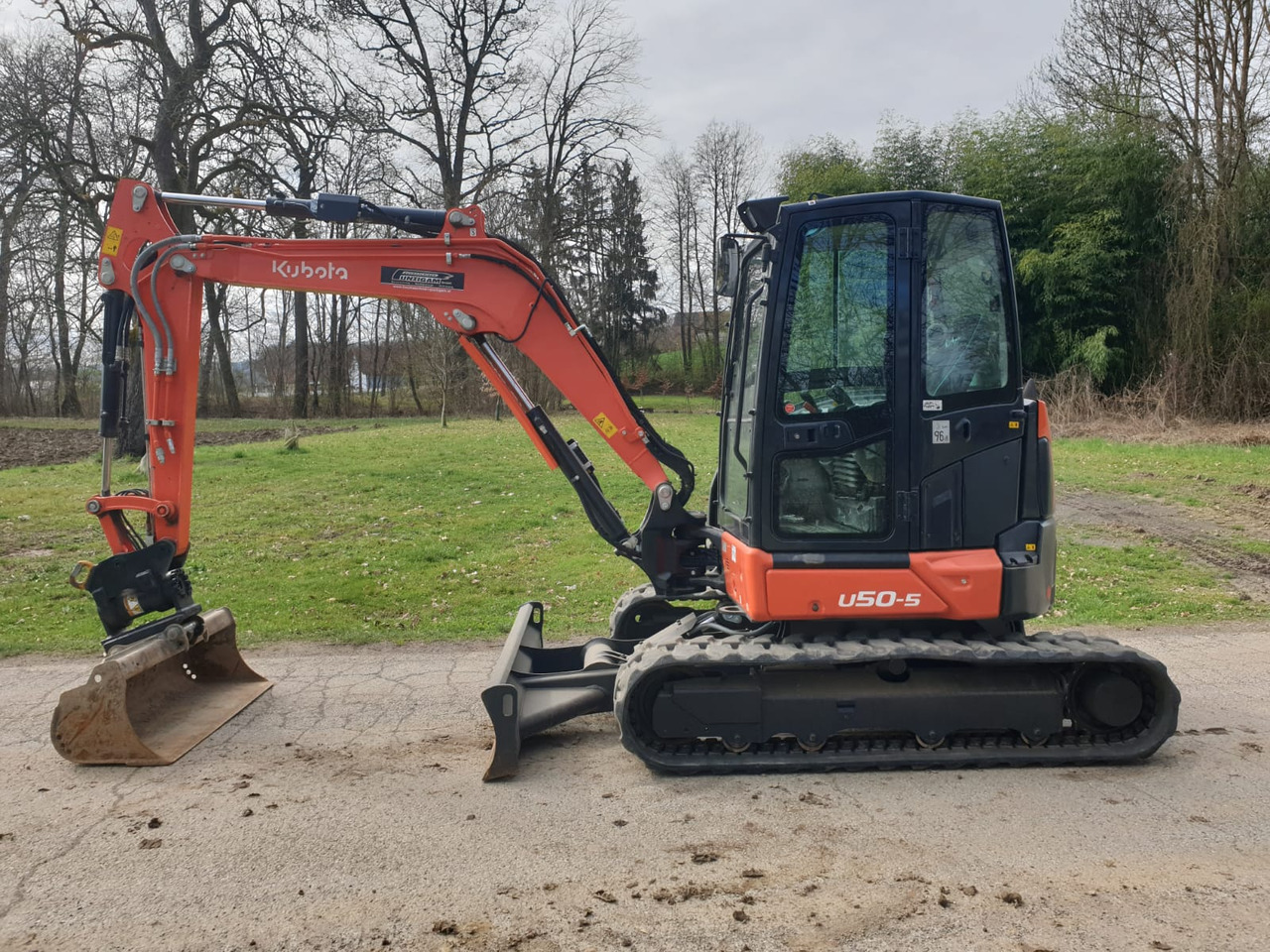 KUBOTA U 50-5 - Міні-екскаватор: фото 1 KUBOTA U 50-5 - Міні-екскаватор: фото 1