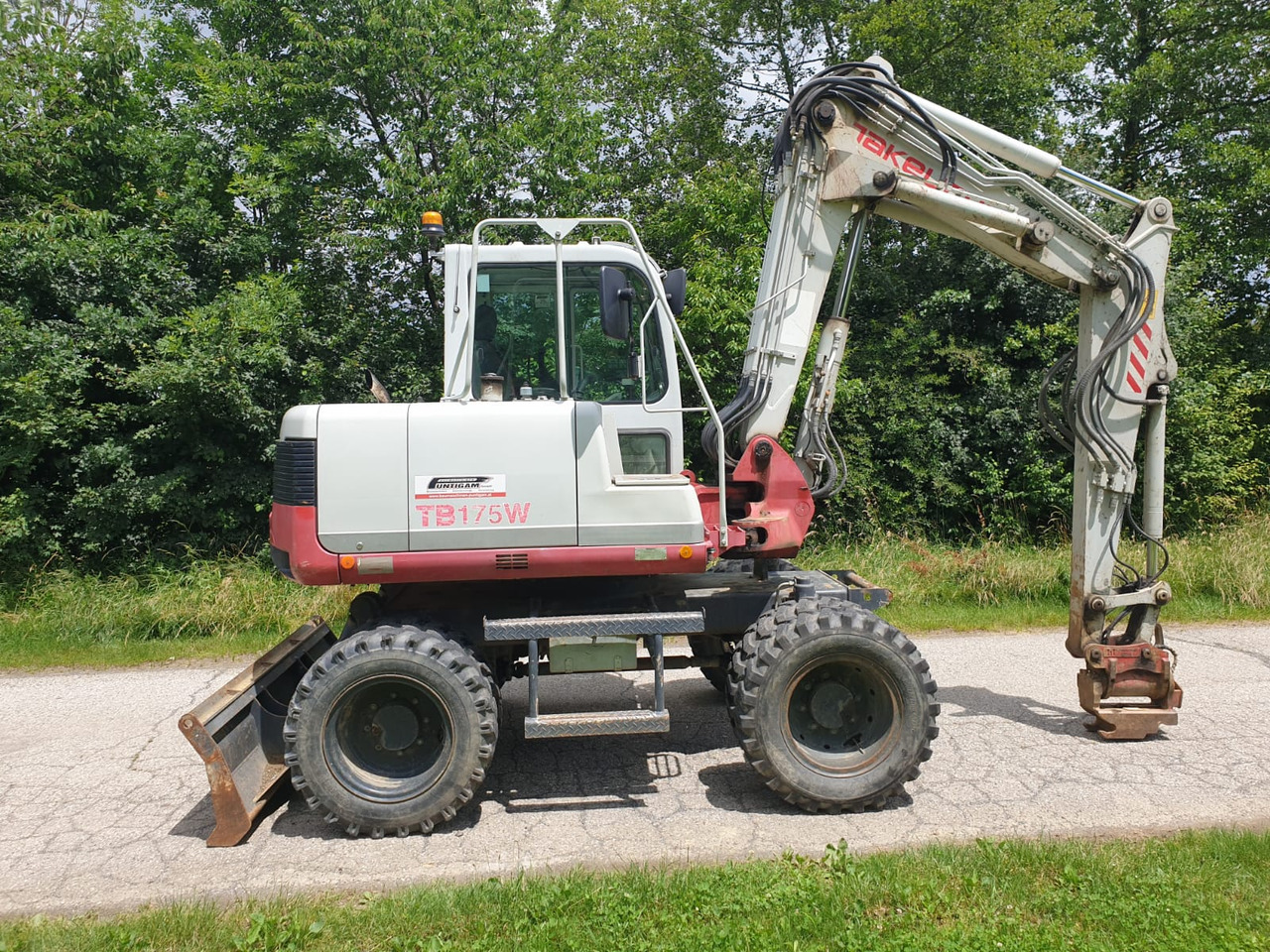 TAKEUCHI TB 175W - Колісний екскаватор: фото 2 TAKEUCHI TB 175W - Колісний екскаватор: фото 2
