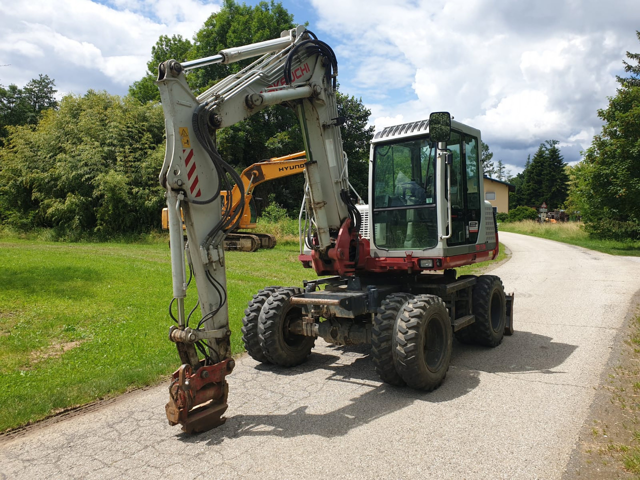 TAKEUCHI TB 175W - Колісний екскаватор: фото 3 TAKEUCHI TB 175W - Колісний екскаватор: фото 3