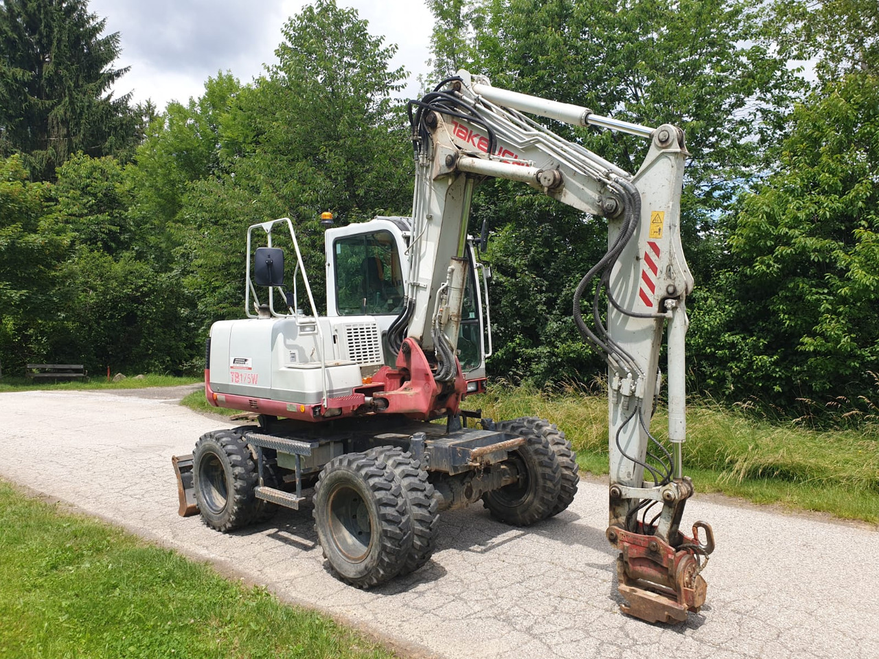 TAKEUCHI TB 175W - Колісний екскаватор: фото 4 TAKEUCHI TB 175W - Колісний екскаватор: фото 4
