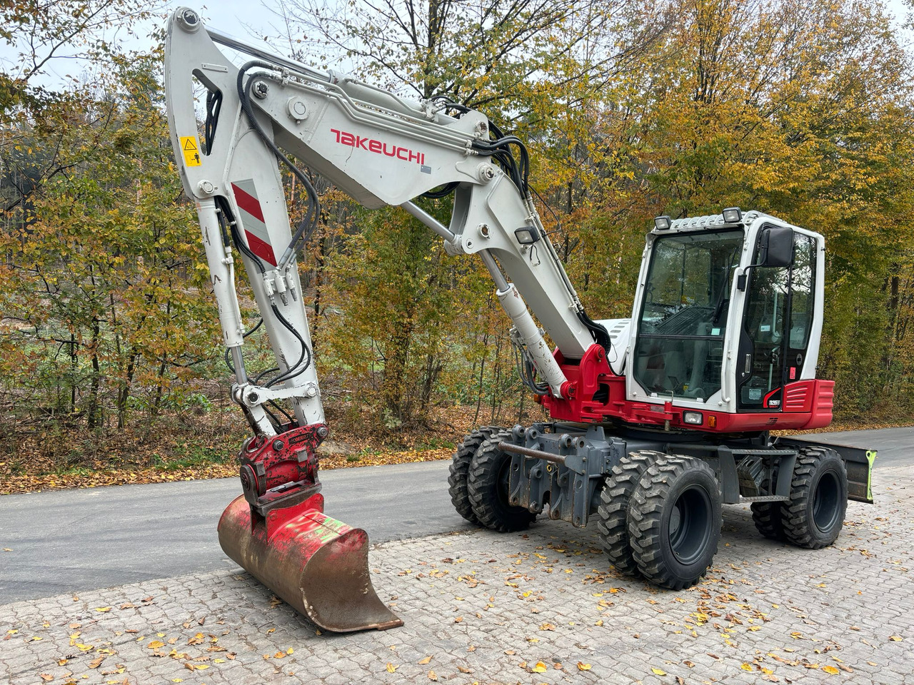TAKEUCHI TB 295 W - Колісний екскаватор: фото 3 TAKEUCHI TB 295 W - Колісний екскаватор: фото 3