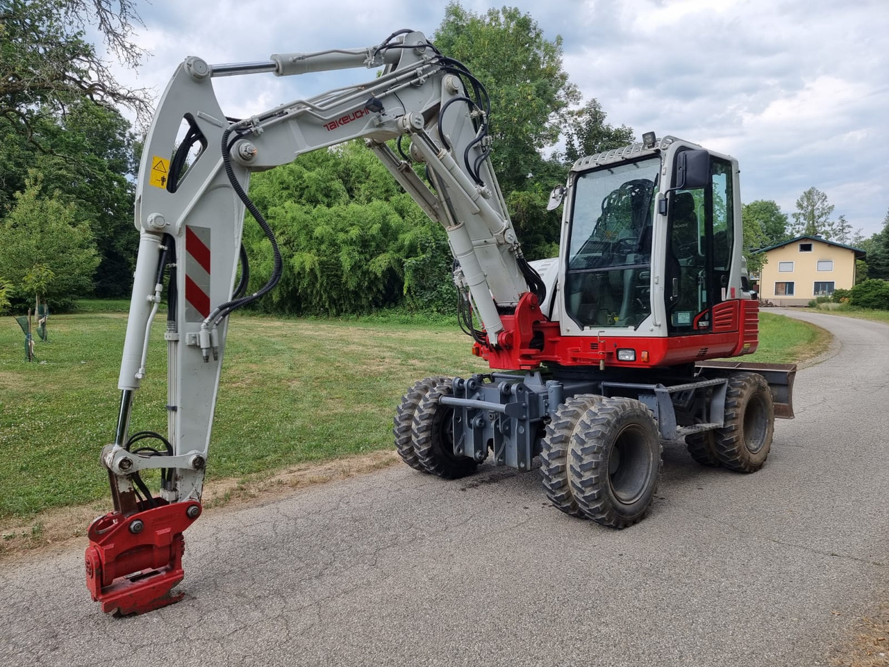 Takeuchi TB 295 W - Колісний екскаватор: фото 3 Takeuchi TB 295 W - Колісний екскаватор: фото 3