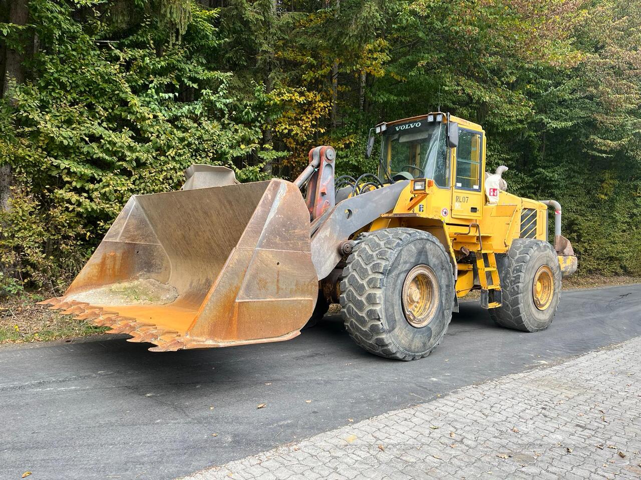 VOLVO L 180 E - Колісний навантажувач: фото 3 VOLVO L 180 E - Колісний навантажувач: фото 3