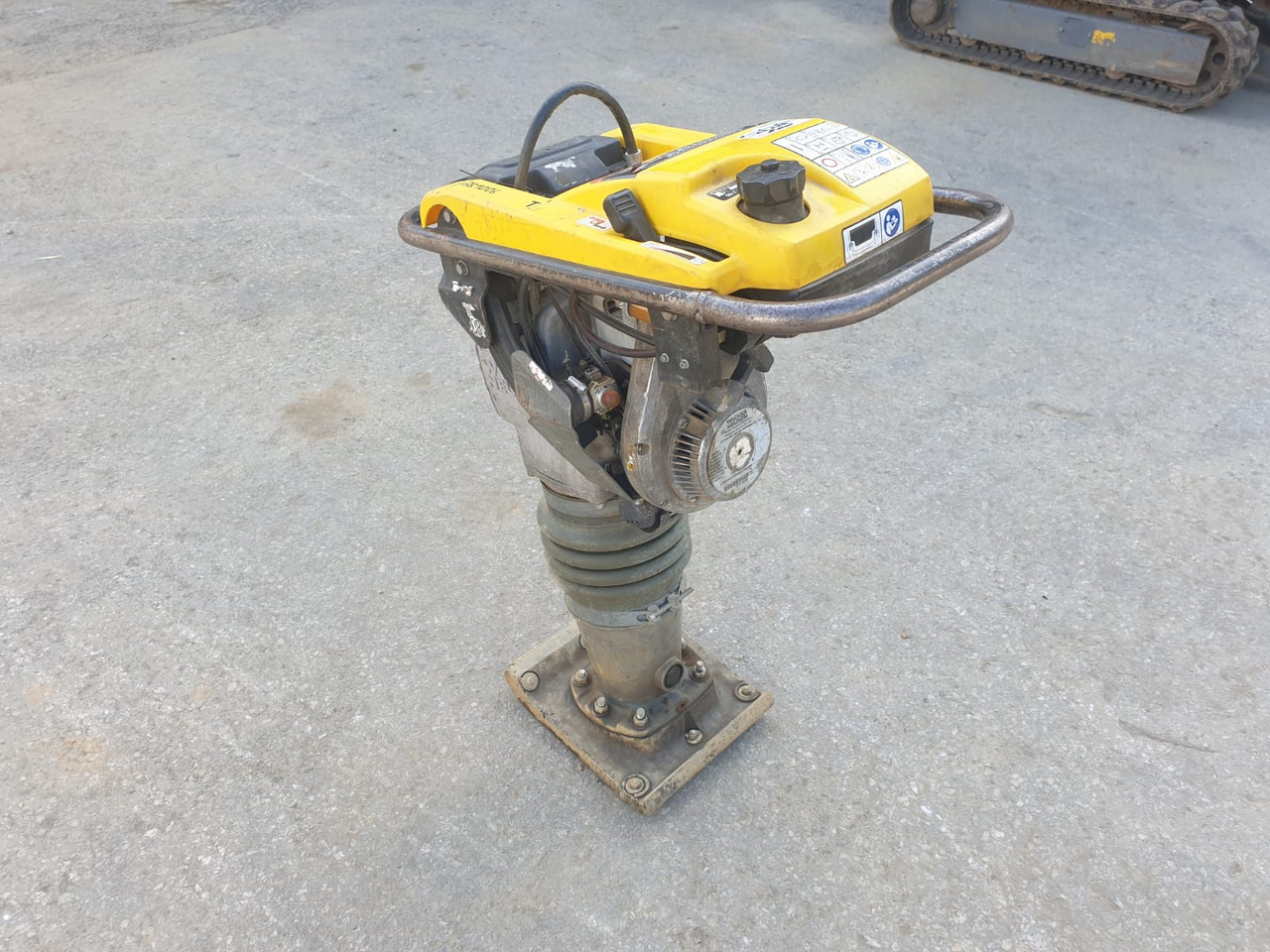 WACKER Neuson BS 60-2 - Віброплита: фото 2 WACKER Neuson BS 60-2 - Віброплита: фото 2