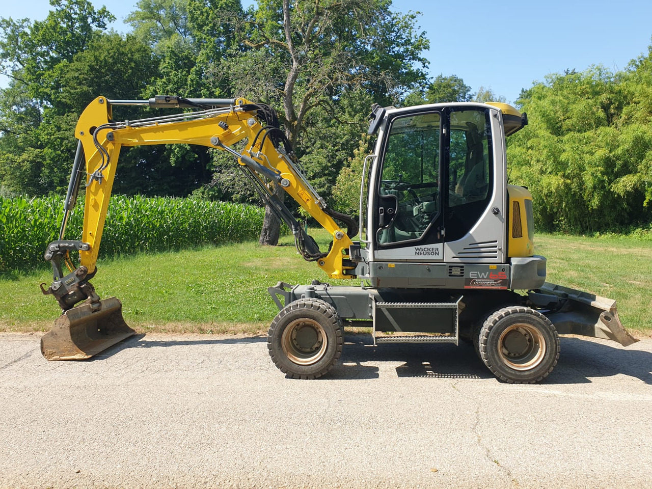 WACKER Neuson EW 65 - Колісний екскаватор: фото 1 WACKER Neuson EW 65 - Колісний екскаватор: фото 1