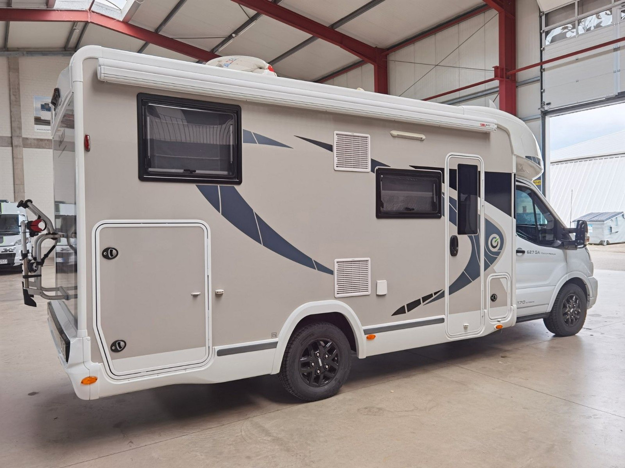 Chausson 627 GA TITANIUM -PREMIUM /EINZELBETTEN & HUBBETT - Напівінтегрований автобудинок: фото 4 Chausson 627 GA TITANIUM -PREMIUM /EINZELBETTEN & HUBBETT - Напівінтегрований автобудинок: фото 4