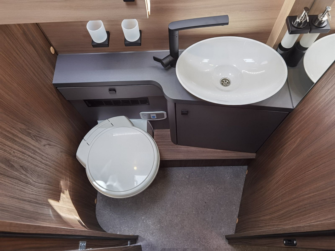 Напівінтегрований автобудинок Eura Mobil PROFILA T 726 EB - MODELL 2025 -MONDIAL PLUS & S: фото 21