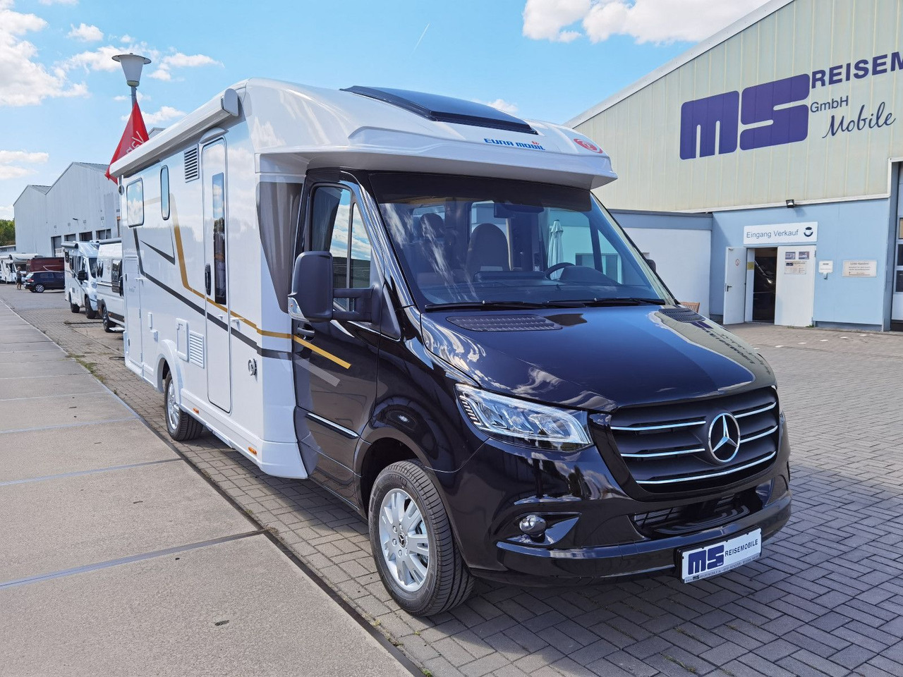 Напівінтегрований автобудинок Eura Mobil PROFILA T 726 EB - MODELL 2025 -MONDIAL PLUS & S: фото 8