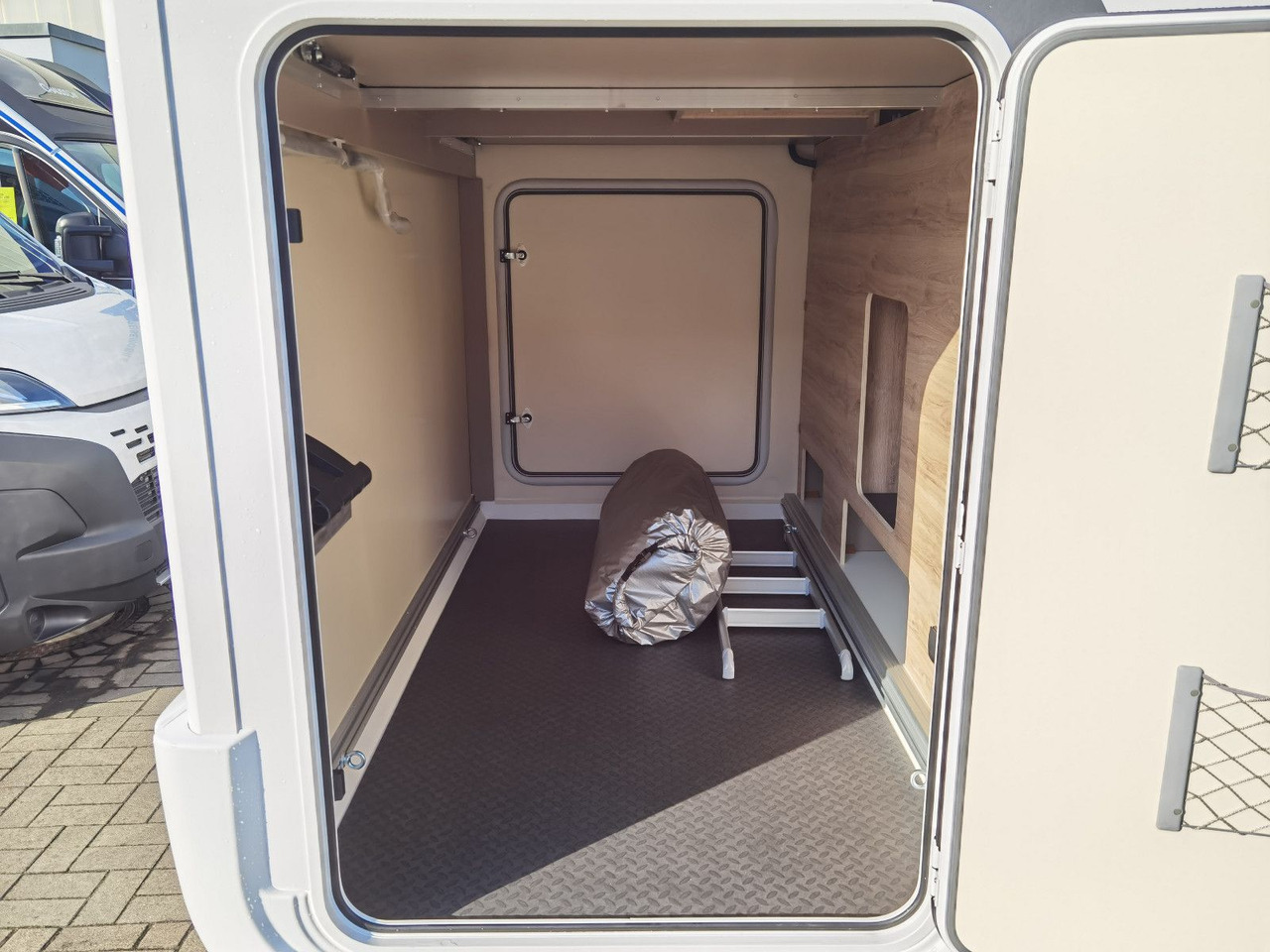 Напівінтегрований автобудинок Eura Mobil PROFILA T 726 EF /-2025-/ MONDIAL PLUS & S-PAKET: фото 9 Напівінтегрований автобудинок Eura Mobil PROFILA T 726 EF /-2025-/ MONDIAL PLUS & S-PAKET: фото 9