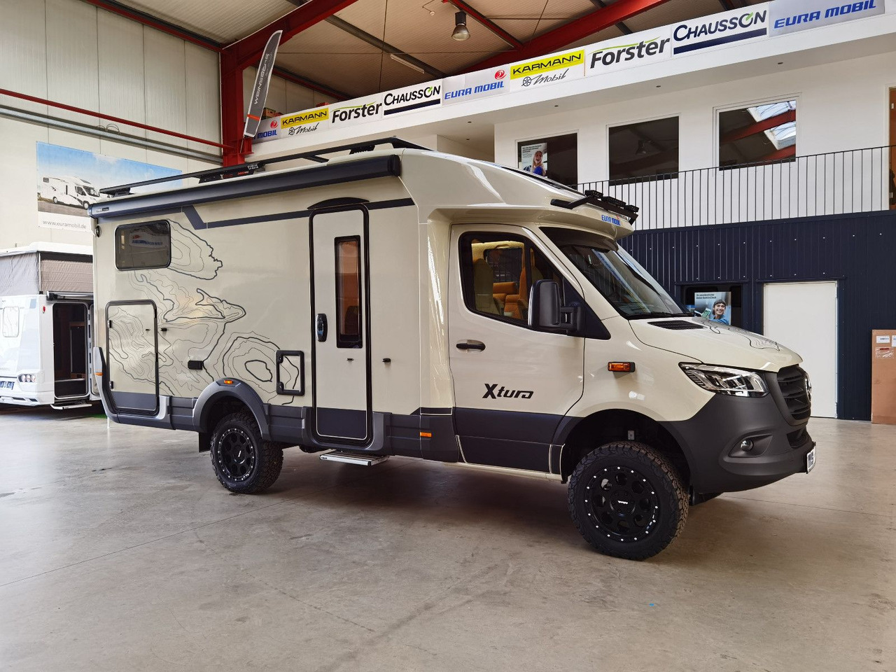 Eura Mobil XTURA 686 EF / MODELL 2026 /4x4 /TOP-AUSSTATTUNG - Напівінтегрований автобудинок: фото 5 Eura Mobil XTURA 686 EF / MODELL 2026 /4x4 /TOP-AUSSTATTUNG - Напівінтегрований автобудинок: фото 5
