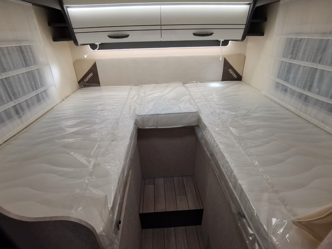 Альковний автобудинок Forster A 699 EB / - 2026 - / 165 PS - 8G / EINZELBETTEN: фото 20 Альковний автобудинок Forster A 699 EB / - 2026 - / 165 PS - 8G / EINZELBETTEN: фото 20