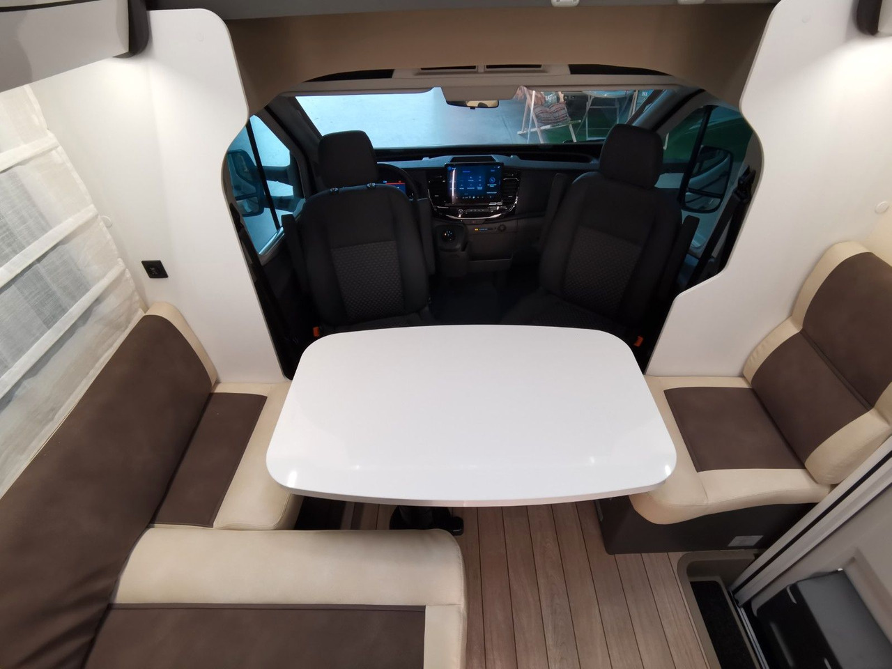 Альковний автобудинок Forster A 699 EB / - 2026 - / 165 PS - 8G / EINZELBETTEN: фото 15 Альковний автобудинок Forster A 699 EB / - 2026 - / 165 PS - 8G / EINZELBETTEN: фото 15