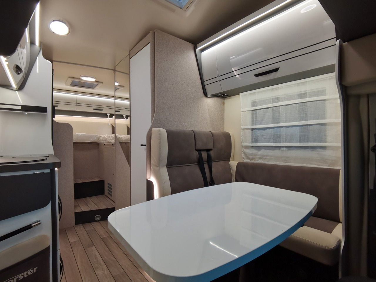 Альковний автобудинок Forster A 699 EB / - 2026 - / 165 PS - 8G / EINZELBETTEN: фото 16 Альковний автобудинок Forster A 699 EB / - 2026 - / 165 PS - 8G / EINZELBETTEN: фото 16