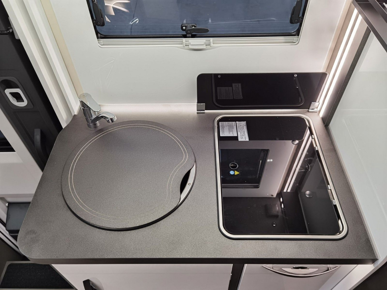 Альковний автобудинок Forster A 699 EB / - 2026 - / 165 PS - 8G / EINZELBETTEN: фото 19 Альковний автобудинок Forster A 699 EB / - 2026 - / 165 PS - 8G / EINZELBETTEN: фото 19