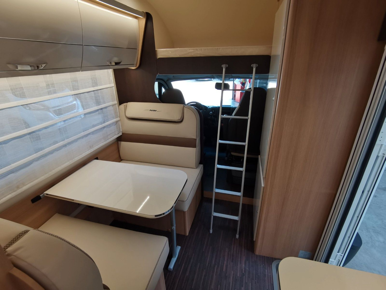 Альковний автобудинок Forster A 699 HB /140PS / VB - ZUBEHÖR-PAKET/ 6x SITZP.: фото 12