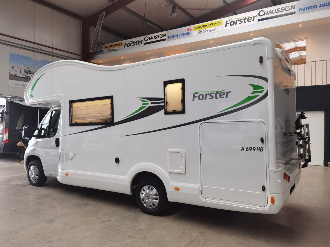 Forster A 699 HB /140PS / VB - ZUBEHÖR-PAKET/ 6x SITZP. - Альковний автобудинок: фото 5 Forster A 699 HB /140PS / VB - ZUBEHÖR-PAKET/ 6x SITZP. - Альковний автобудинок: фото 5