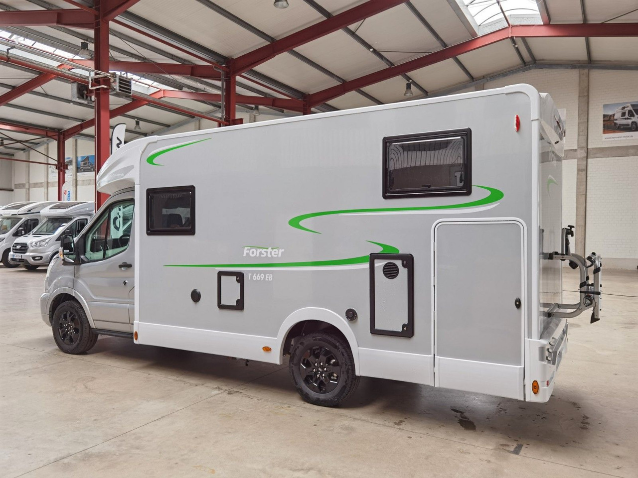 Forster T 669 EBN COUPÈ / 165PS-DSG / SILVER - EDITION - Напівінтегрований автобудинок: фото 5 Forster T 669 EBN COUPÈ / 165PS-DSG / SILVER - EDITION - Напівінтегрований автобудинок: фото 5