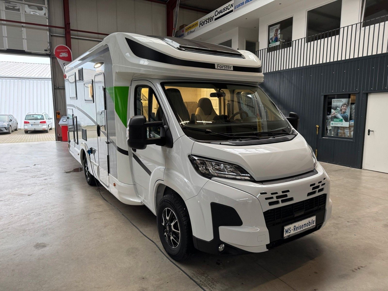 Напівінтегрований автобудинок Forster T 699 EB / -2026-/ 140PS/ EINZELBETTEN & HUBBETT: фото 9