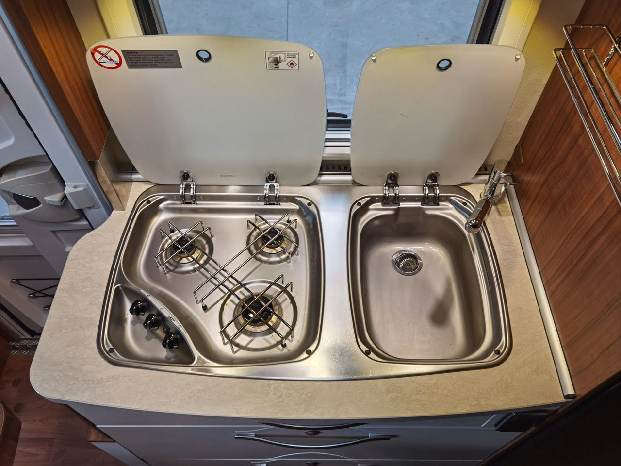 Напівінтегрований автобудинок HYMER / ERIBA / HYMERCAR EXSIS T 588 / SAT / AHK / NAVI / EINZELBETTEN: фото 17