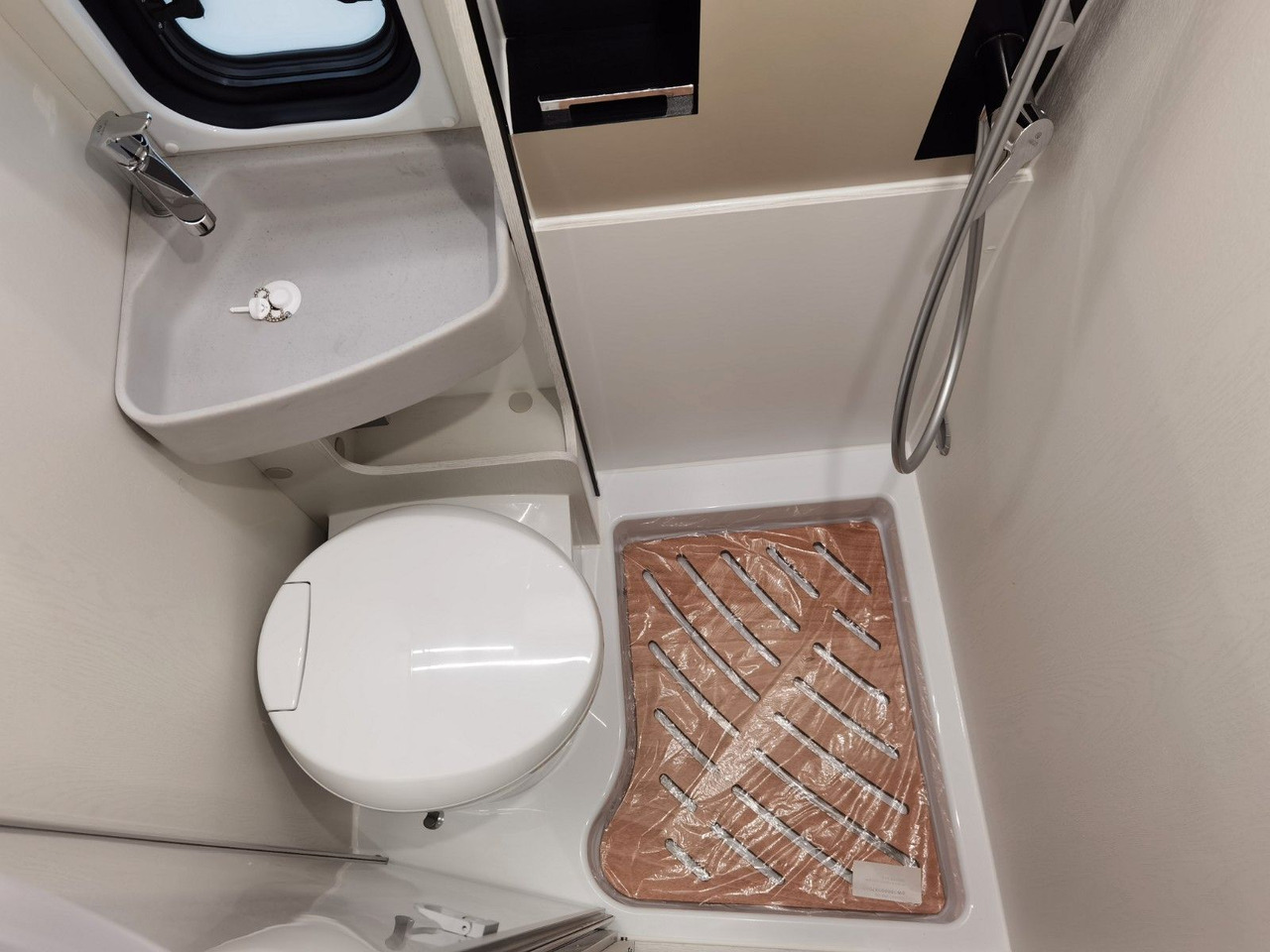 Кастенваген Karmann DAVIS 630 LIFESTYLE/ - 2026 - / XXL-HUBBETT -GAR: фото 21 Кастенваген Karmann DAVIS 630 LIFESTYLE/ - 2026 - / XXL-HUBBETT -GAR: фото 21