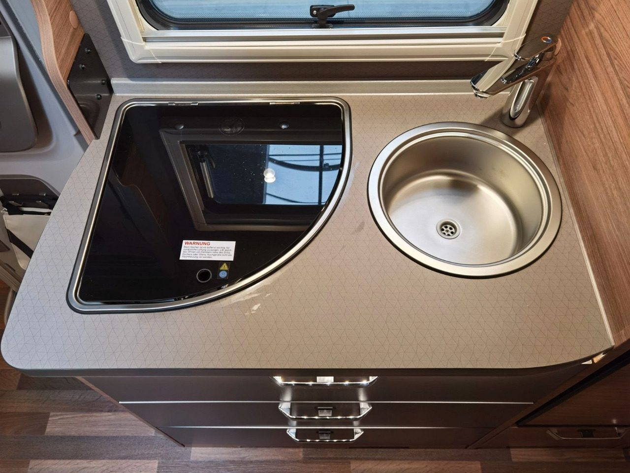 Напівінтегрований автобудинок Weinsberg CARACOMPACT 600 MEG PEPPER / MODELL 2026: фото 18 Напівінтегрований автобудинок Weinsberg CARACOMPACT 600 MEG PEPPER / MODELL 2026: фото 18