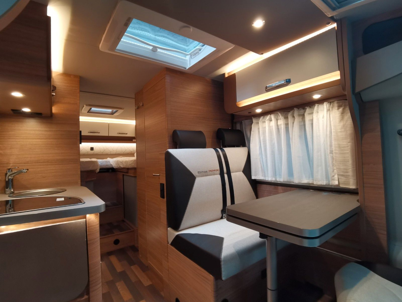 Напівінтегрований автобудинок Weinsberg CARACOMPACT 600 MEG PEPPER / MODELL 2026: фото 15 Напівінтегрований автобудинок Weinsberg CARACOMPACT 600 MEG PEPPER / MODELL 2026: фото 15