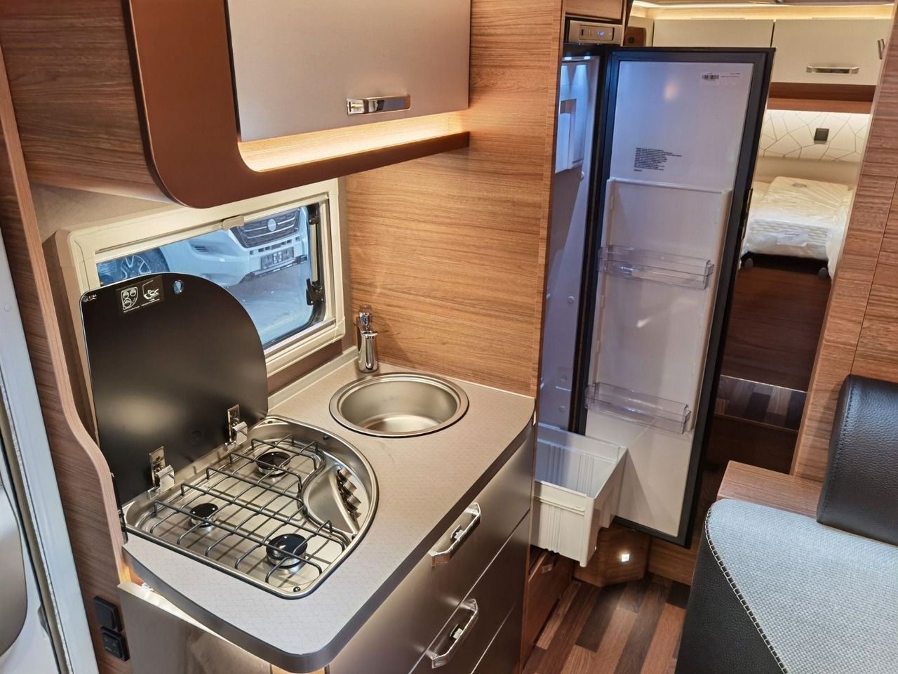 Напівінтегрований автобудинок Weinsberg CARACOMPACT 600 MEG PEPPER / MODELL 2026: фото 16 Напівінтегрований автобудинок Weinsberg CARACOMPACT 600 MEG PEPPER / MODELL 2026: фото 16