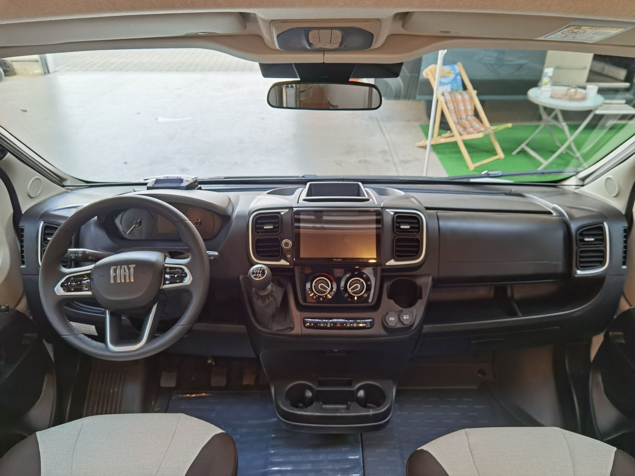 Напівінтегрований автобудинок Weinsberg CARACOMPACT 600 MF EDITION PEPPER /- MODELL 2025: фото 12 Напівінтегрований автобудинок Weinsberg CARACOMPACT 600 MF EDITION PEPPER /- MODELL 2025: фото 12