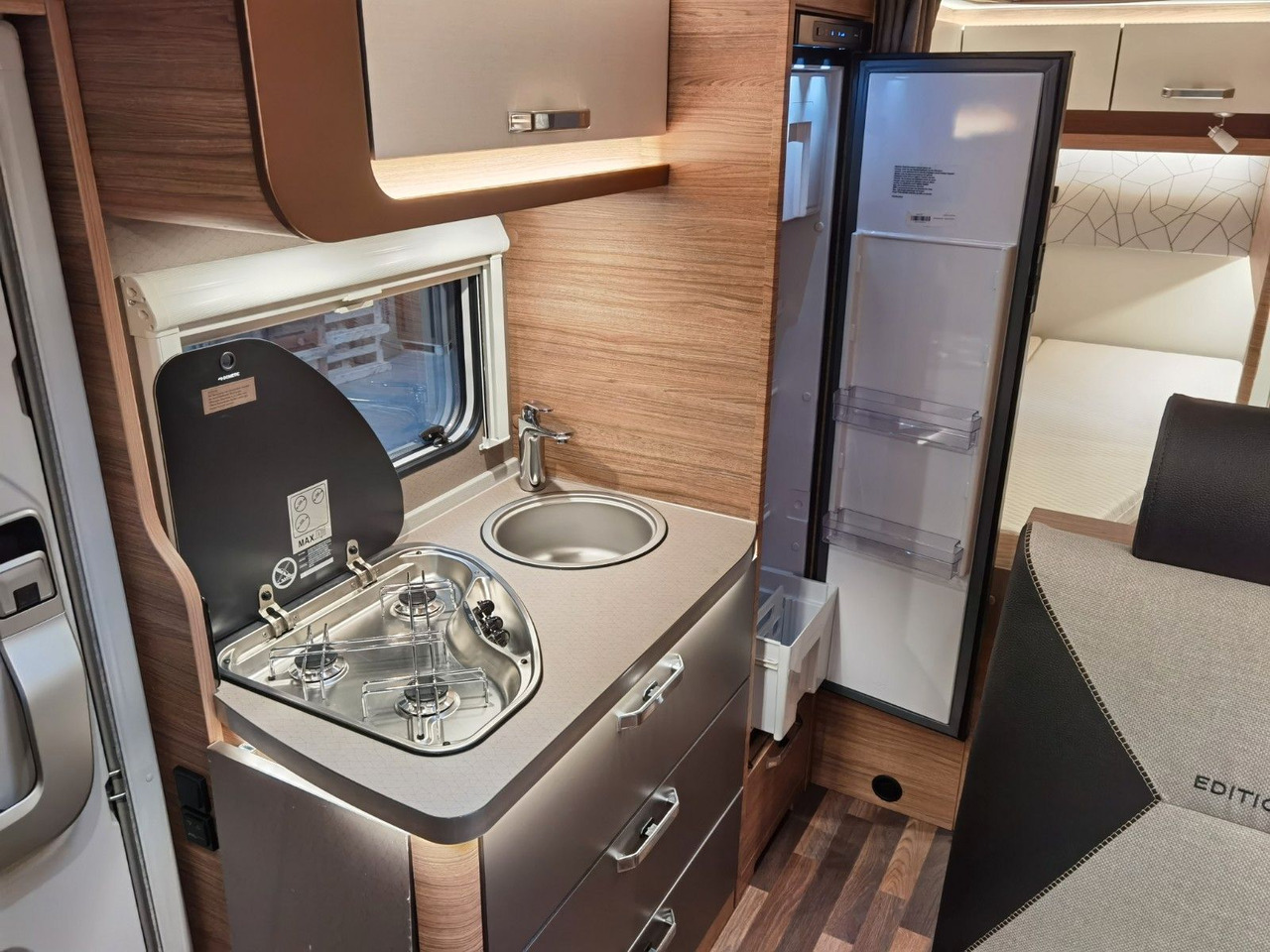 Напівінтегрований автобудинок Weinsberg CARACOMPACT 600 MF PEPPER / 140PS - 9G AUTOMATIK: фото 17 Напівінтегрований автобудинок Weinsberg CARACOMPACT 600 MF PEPPER / 140PS - 9G AUTOMATIK: фото 17