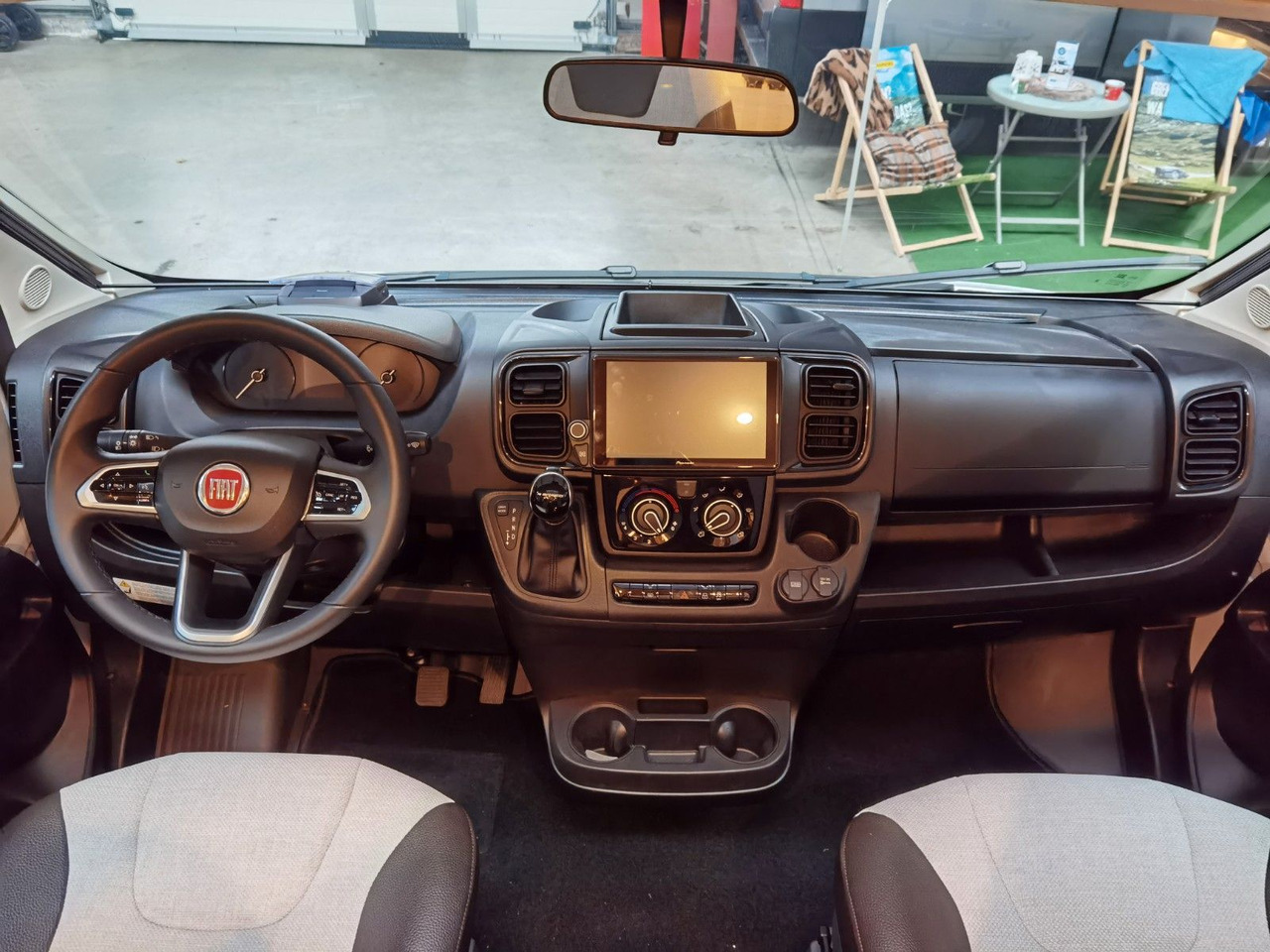 Напівінтегрований автобудинок Weinsberg CARACOMPACT 600 MF PEPPER / 140PS - 9G AUTOMATIK: фото 13 Напівінтегрований автобудинок Weinsberg CARACOMPACT 600 MF PEPPER / 140PS - 9G AUTOMATIK: фото 13