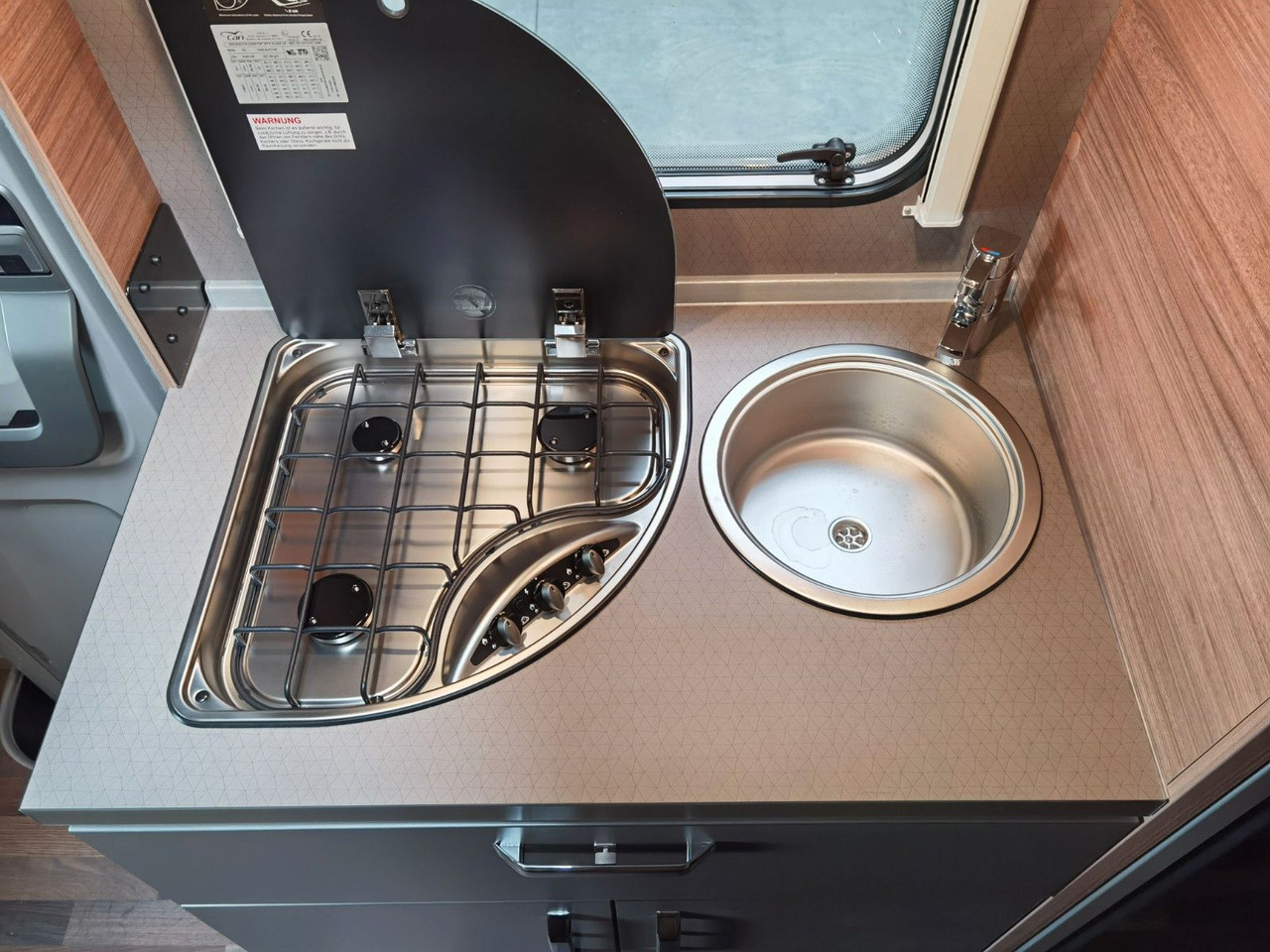 Альковний автобудинок Weinsberg CARAHOME 600 DKG / 140PS / ETAGENBETTEN / 5xPERS: фото 19