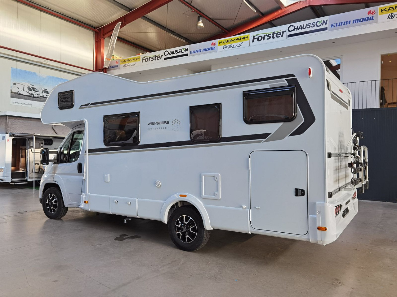 Weinsberg CARAHOME 650 DG / 140 PS / TOP - AUSSTATTUNG - Альковний автобудинок: фото 5 Weinsberg CARAHOME 650 DG / 140 PS / TOP - AUSSTATTUNG - Альковний автобудинок: фото 5