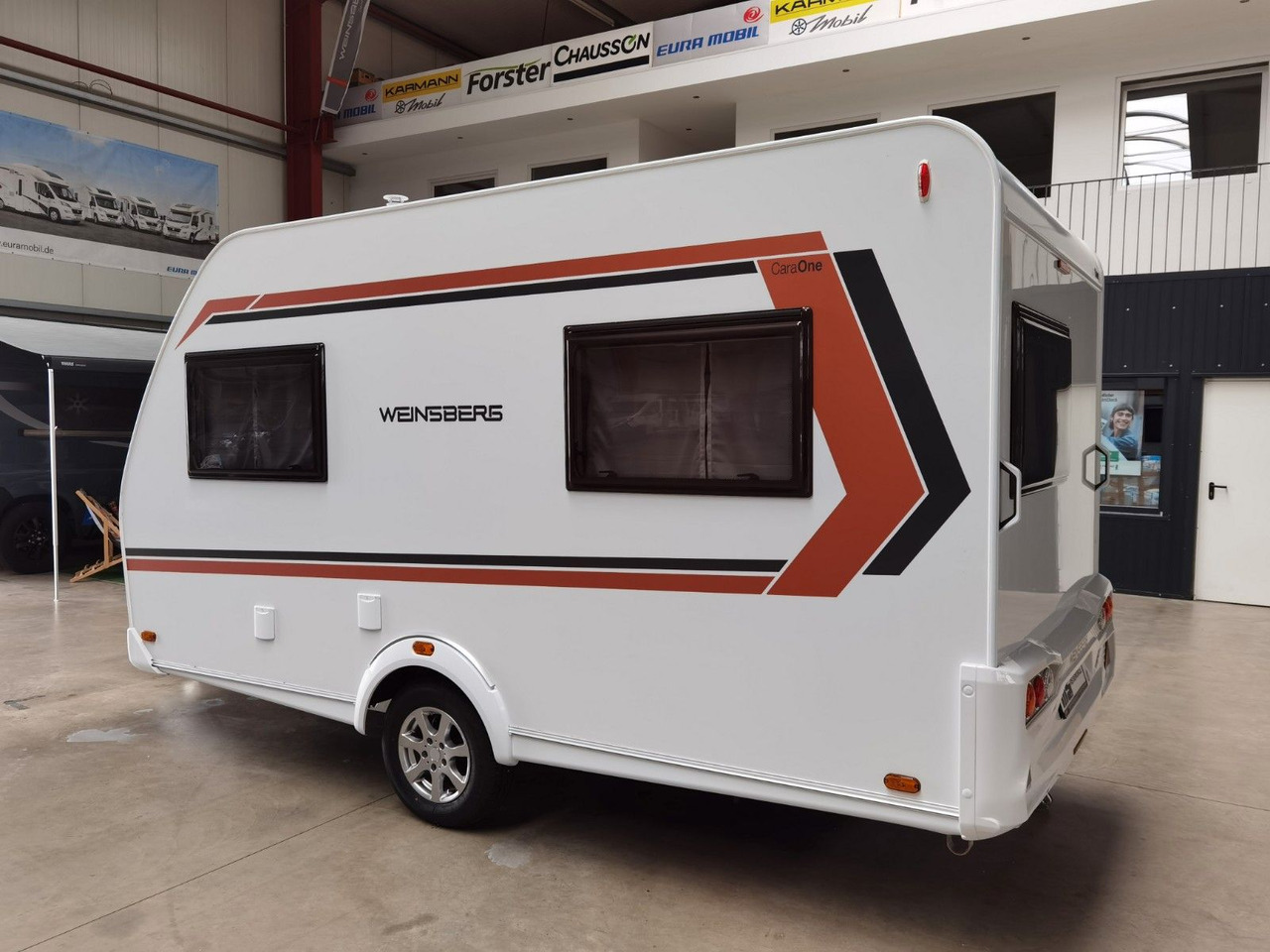 Weinsberg CARAONE 390 QD / -2026 -/ ALLE PAKETE - Причіп дача: фото 5 Weinsberg CARAONE 390 QD / -2026 -/ ALLE PAKETE - Причіп дача: фото 5