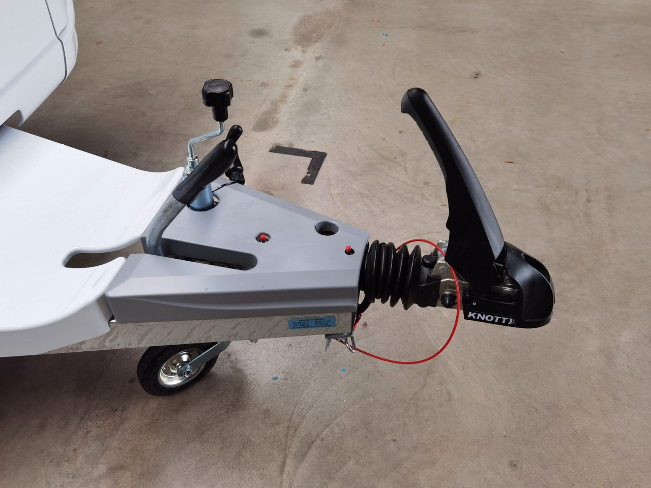 Причіп дача Weinsberg CARAONE 480 QDK / - 2026 - / ETAGENBETTEN: фото 9 Причіп дача Weinsberg CARAONE 480 QDK / - 2026 - / ETAGENBETTEN: фото 9