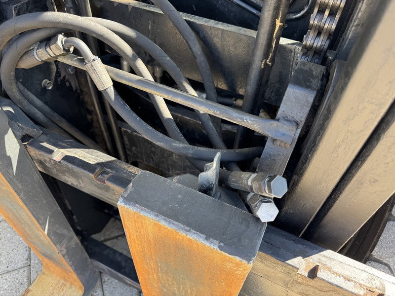 Дизельний навантажувач Caterpillar DP35K: фото 9