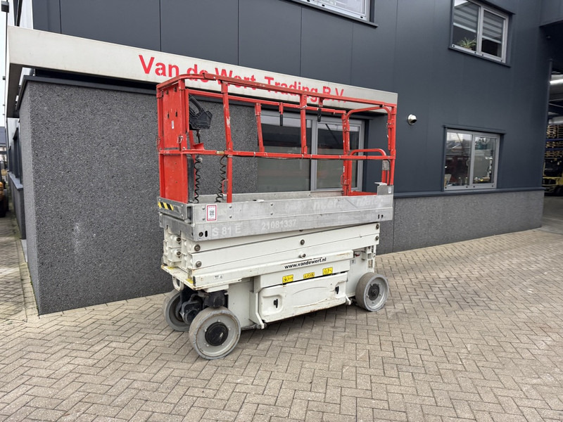 JLG 2030ES Schaarhoogwerker / Scissor lift 8Meter Werkhoogte Elektrisch - Ножичний підйомник: фото 2 JLG 2030ES Schaarhoogwerker / Scissor lift 8Meter Werkhoogte Elektrisch - Ножичний підйомник: фото 2