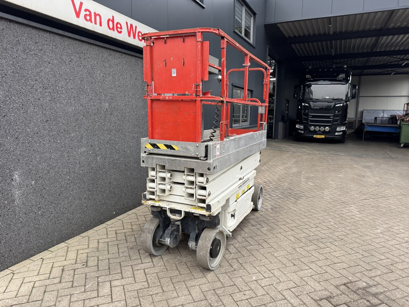 JLG 2030ES Schaarhoogwerker / Scissor lift 8Meter Werkhoogte Elektrisch - Ножичний підйомник: фото 5 JLG 2030ES Schaarhoogwerker / Scissor lift 8Meter Werkhoogte Elektrisch - Ножичний підйомник: фото 5