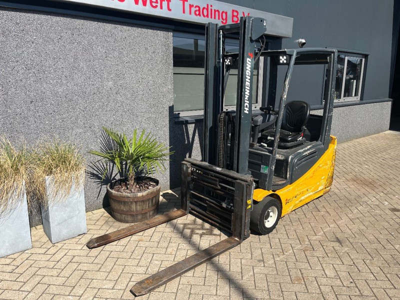 Jungheinrich EFG216K Heftruck Jungheinrich EFG216K Duplo 360 Freelift/Sideshift/vorkversteller Elektrisch Accu 2016 - Електронавантажувач: фото 4 Jungheinrich EFG216K Heftruck Jungheinrich EFG216K Duplo 360 Freelift/Sideshift/vorkversteller Elektrisch Accu 2016 - Електронавантажувач: фото 4